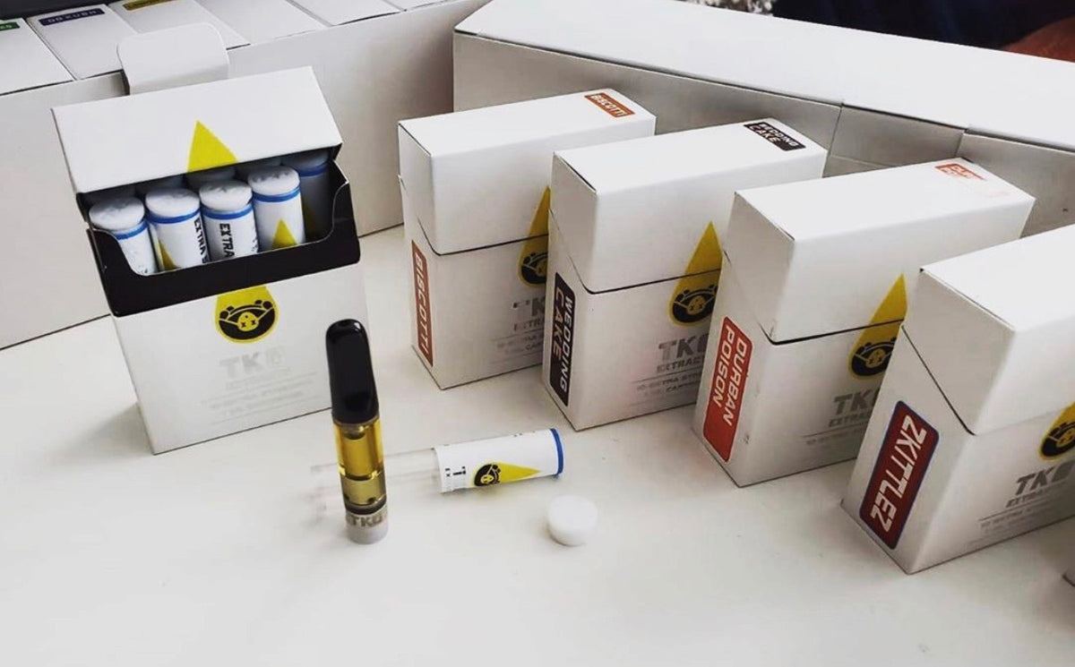 2 disposable vape Authentic TKO 2G disposable vape pen premium live resin main image 1